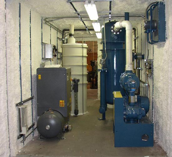 2003 custom enclosure system with air water separator
